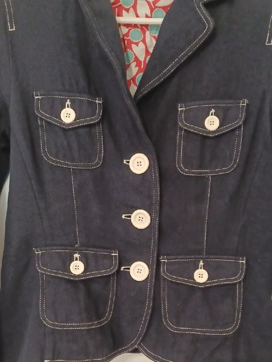 Boden Sz 8, (Runs S), Navy Blazer Jacket with Cream Buttons - Picture 3 of 8